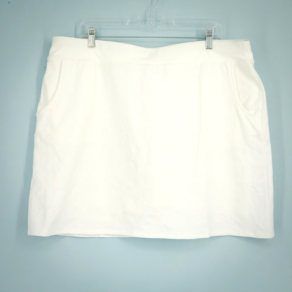 Chico's Size XL White Eyelet Pull On Mini Knit Short Skort Skirt NEW- 570366584 - Picture 1 of 10